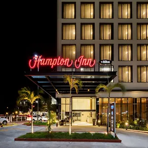 Hampton By Hilton Cumbres Hotel